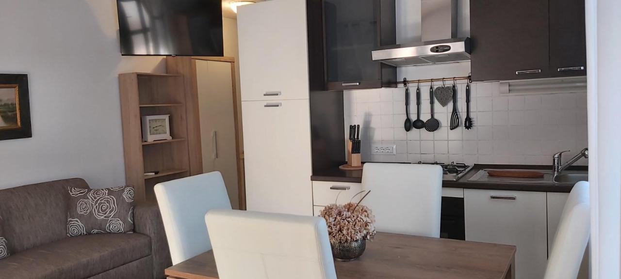 Iva Apartment *