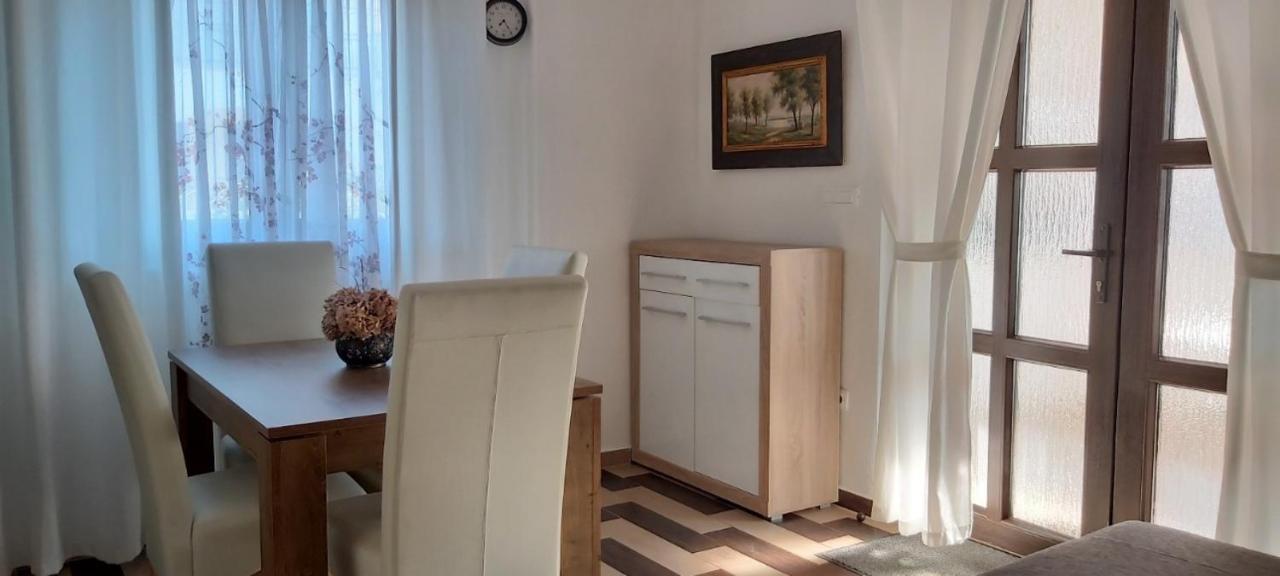 Apartment Iva *
