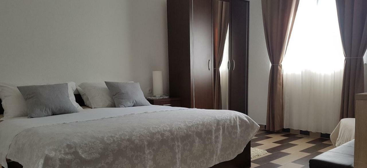 Iva Apartment *