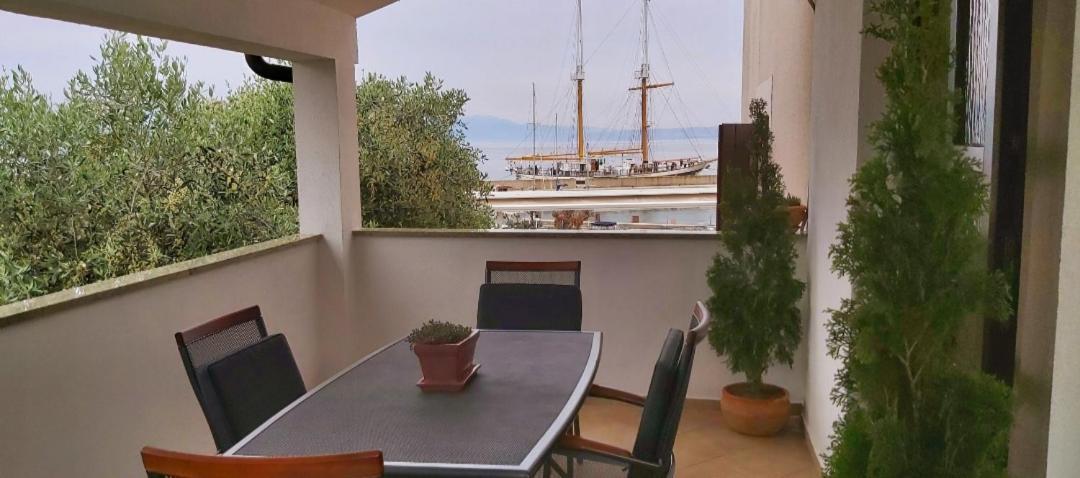 Apartamento Iva Njivice