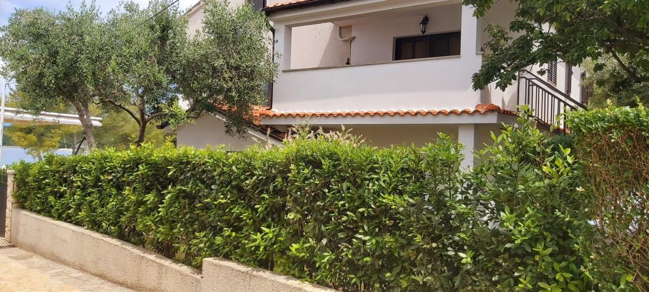 Apartamento Iva Njivice
